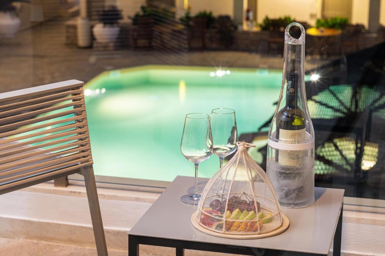 Ino Hotel & Suites Kalamion Bagian luar foto