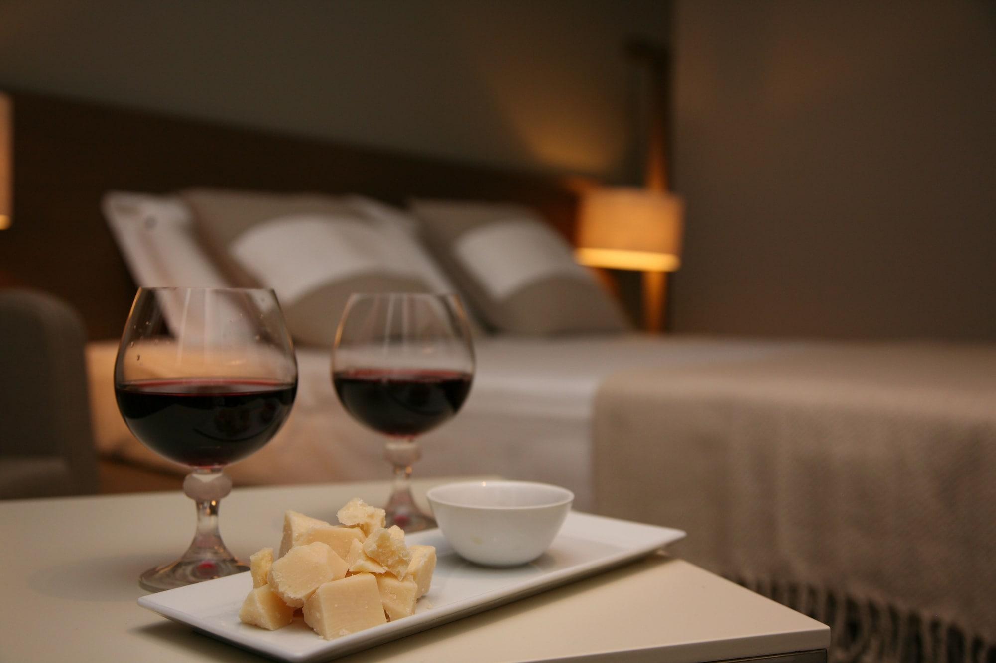 Ino Hotel & Suites Kalamion Bagian luar foto
